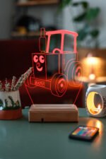 Çocuklara Özel Hediye 3D Sevimli Traktör Led Dekoratif Lamba