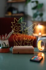 3d Rick And Morty 16 Renk Masa Lambası - Görsel 7