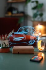 Şimşek McQueen Araba 16 Renkli Kumandalı Gece Lambası - Görsel 2