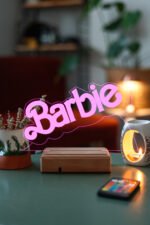 Barbie Hediyelik 16 Renkli Kumandalı Gece Lambası