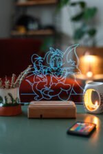Tom ve Jerry Tasarımlı Kumandalı Hediyelik Gece Lambası - Görsel 4