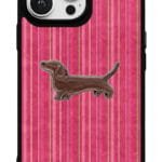 Pembe Çizgili Sosis Köpek tasarımlı Glossy telefon kılıfı, arkadan görünüm