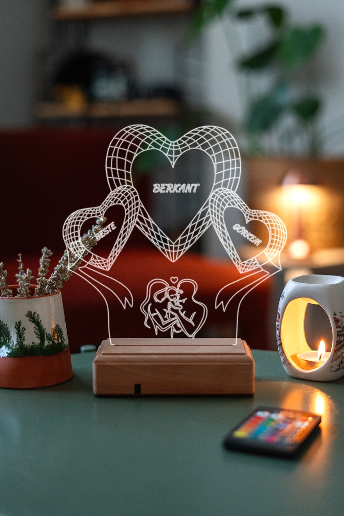 MDW-LV-1400 Kişiye Özel 3D 3 Kalp ve Aile 16 Renk Dekoratif Led Lamba - Görsel 1