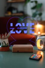 Sevgiliye Hediye Love İsimli Tarihli 16 Renkli Kumandalı Gece Lambası - Görsel 6