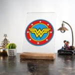 Wonder Woman Masa Süsü, masa üzerinde