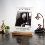 Mustafa Kemal Atatürk Masa Süsü, masa üzerinde