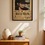 One Piece Mihawk Wanted Poster Duvar Tablosu, Anime Severlere Özel Hediye