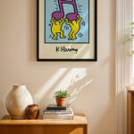 Müzik Notası Dans Pop Art siyah çerçeveli duvar tablosu, konsol üstündeki duvarda